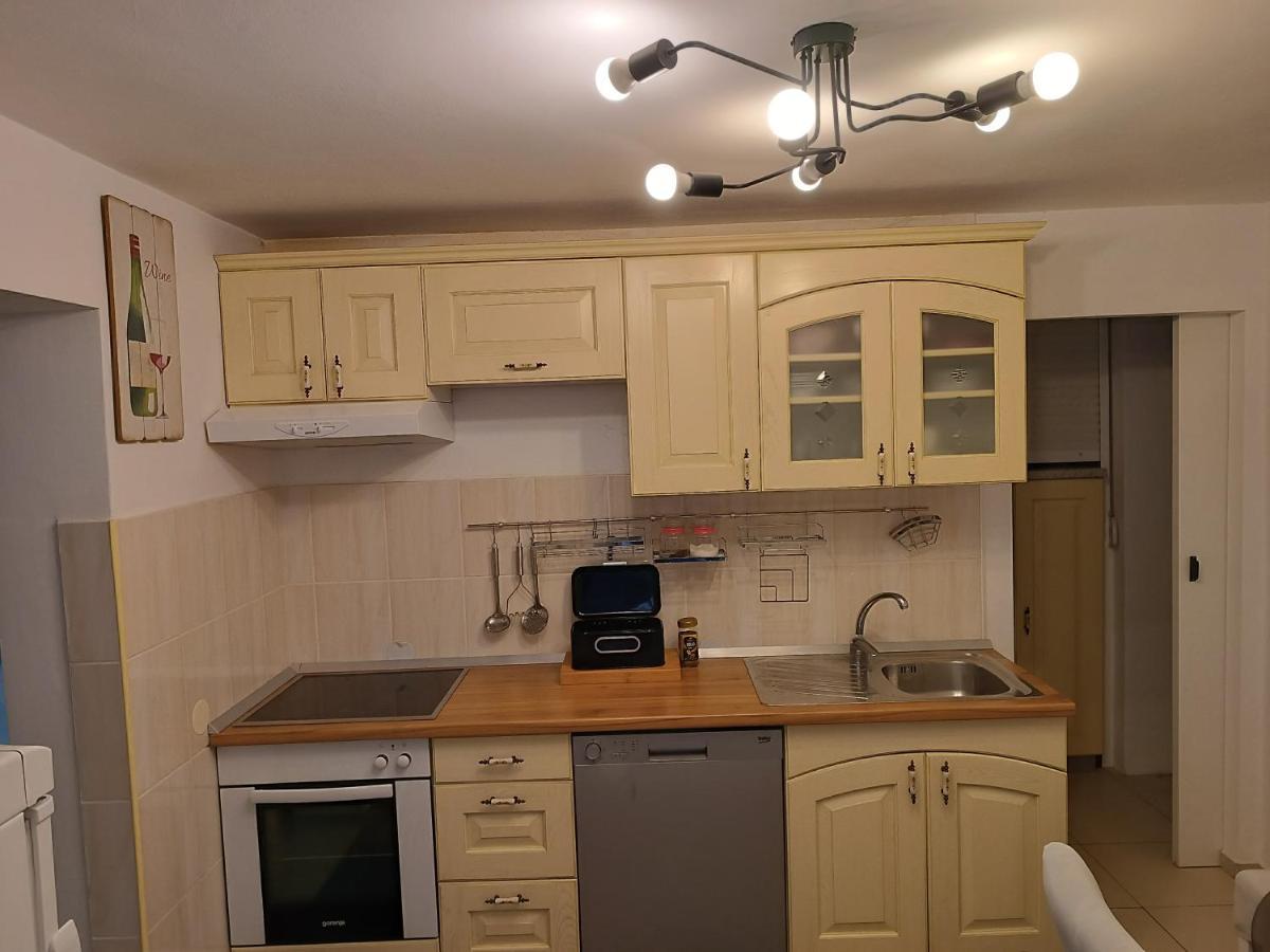 Apartman Dani ซาดาร์ ภายนอก รูปภาพ